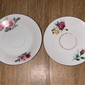 Vintage set of 2 hand painted saucers box Am